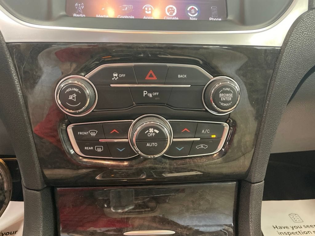 2015 Chrysler 300 300C