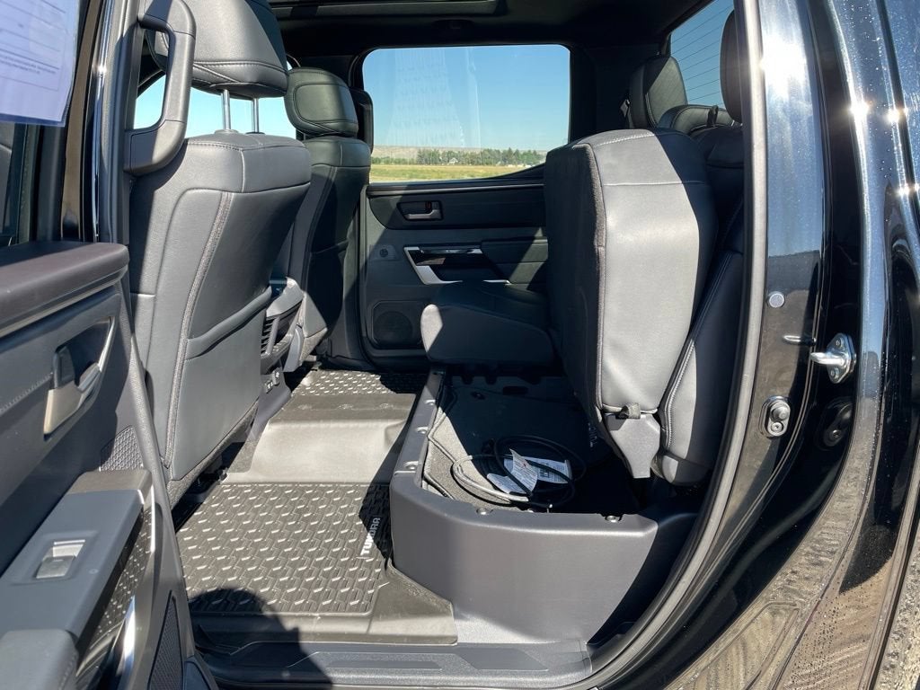 2025 Toyota Tundra 4WD SR5
