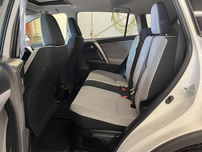 2017 Toyota RAV4 Hybrid XLE